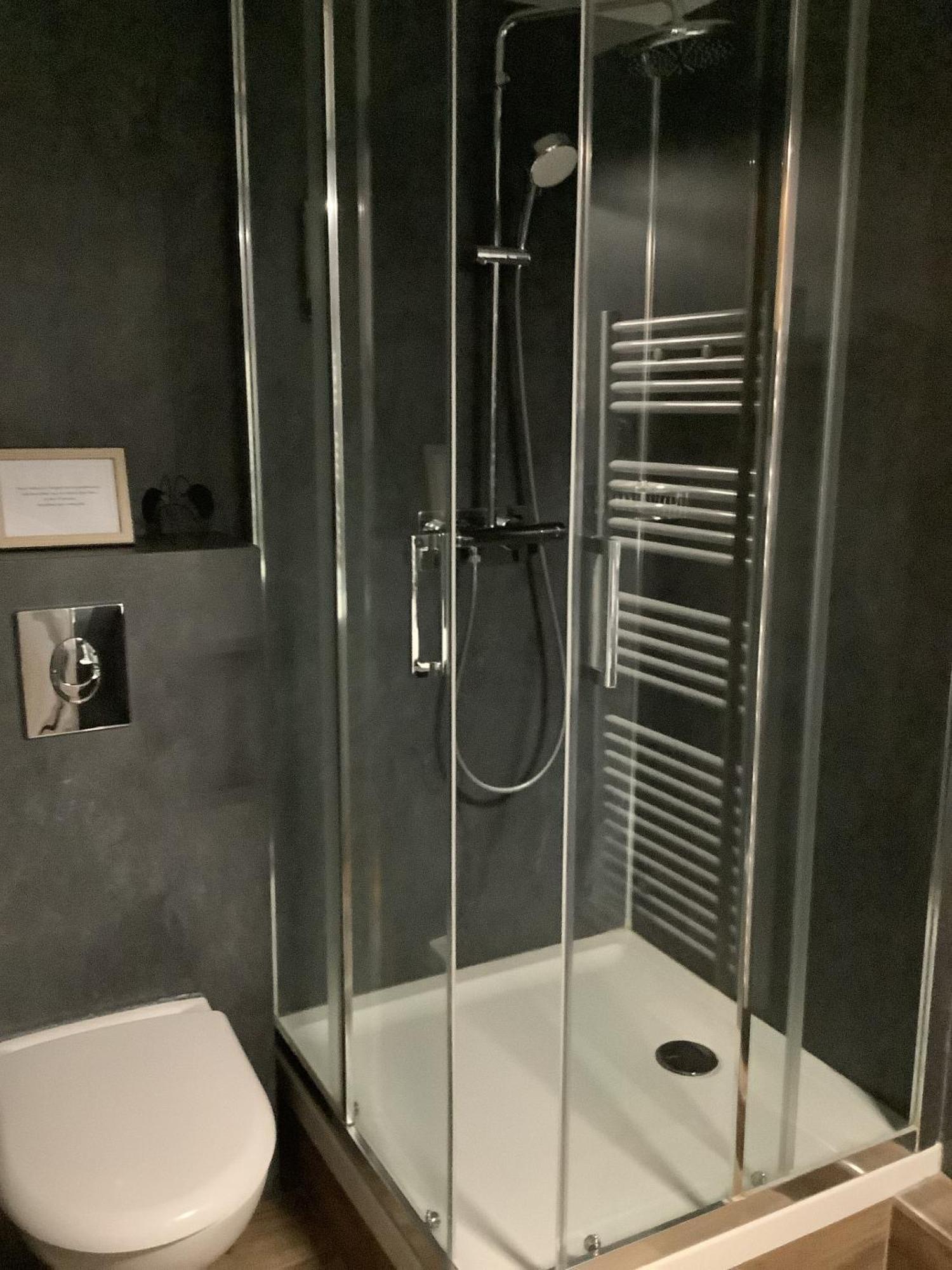 Logis Le Marronnier Hotel Buffon Værelse billede