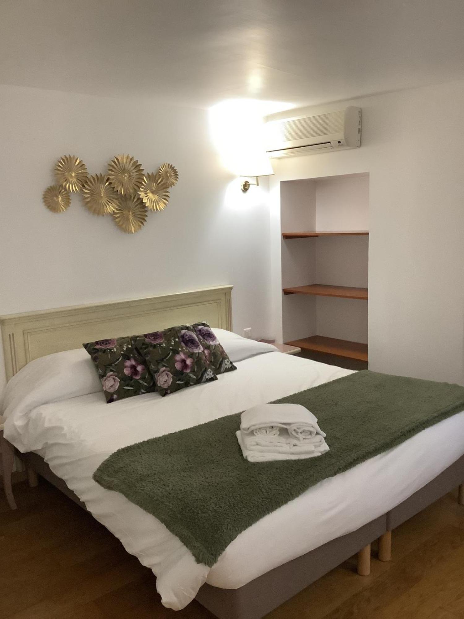 Logis Le Marronnier Hotel Buffon Værelse billede
