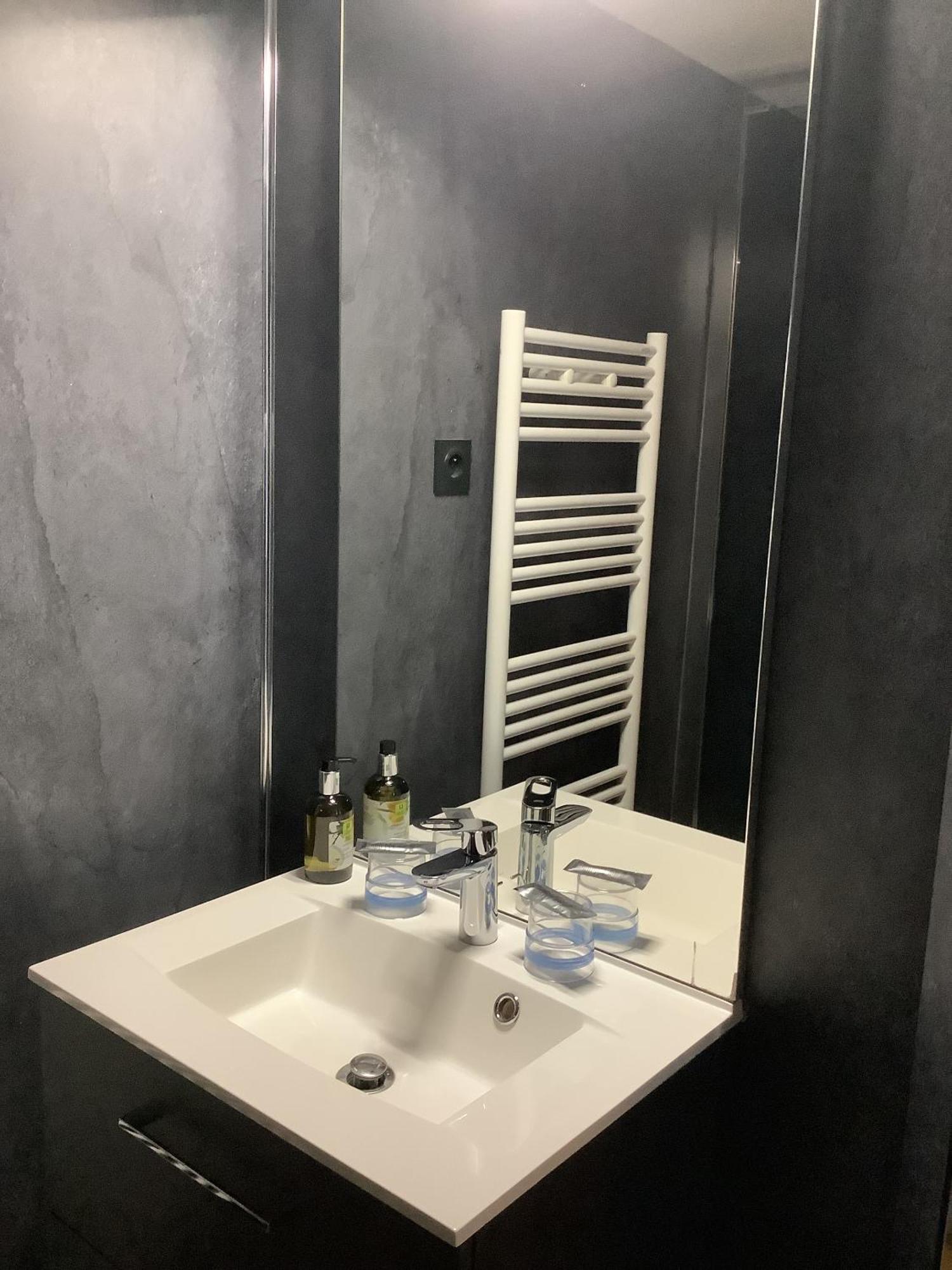 Logis Le Marronnier Hotel Buffon Værelse billede